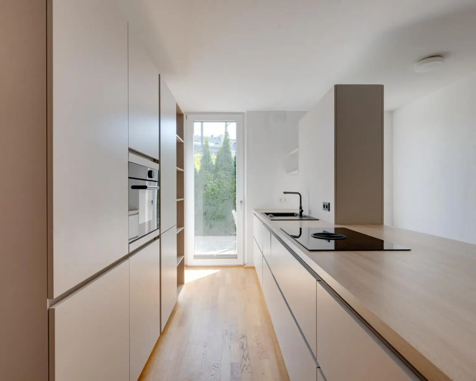 Lage & Komfort – Familienwohnung mit Gartenanteil & zwei Terrassen