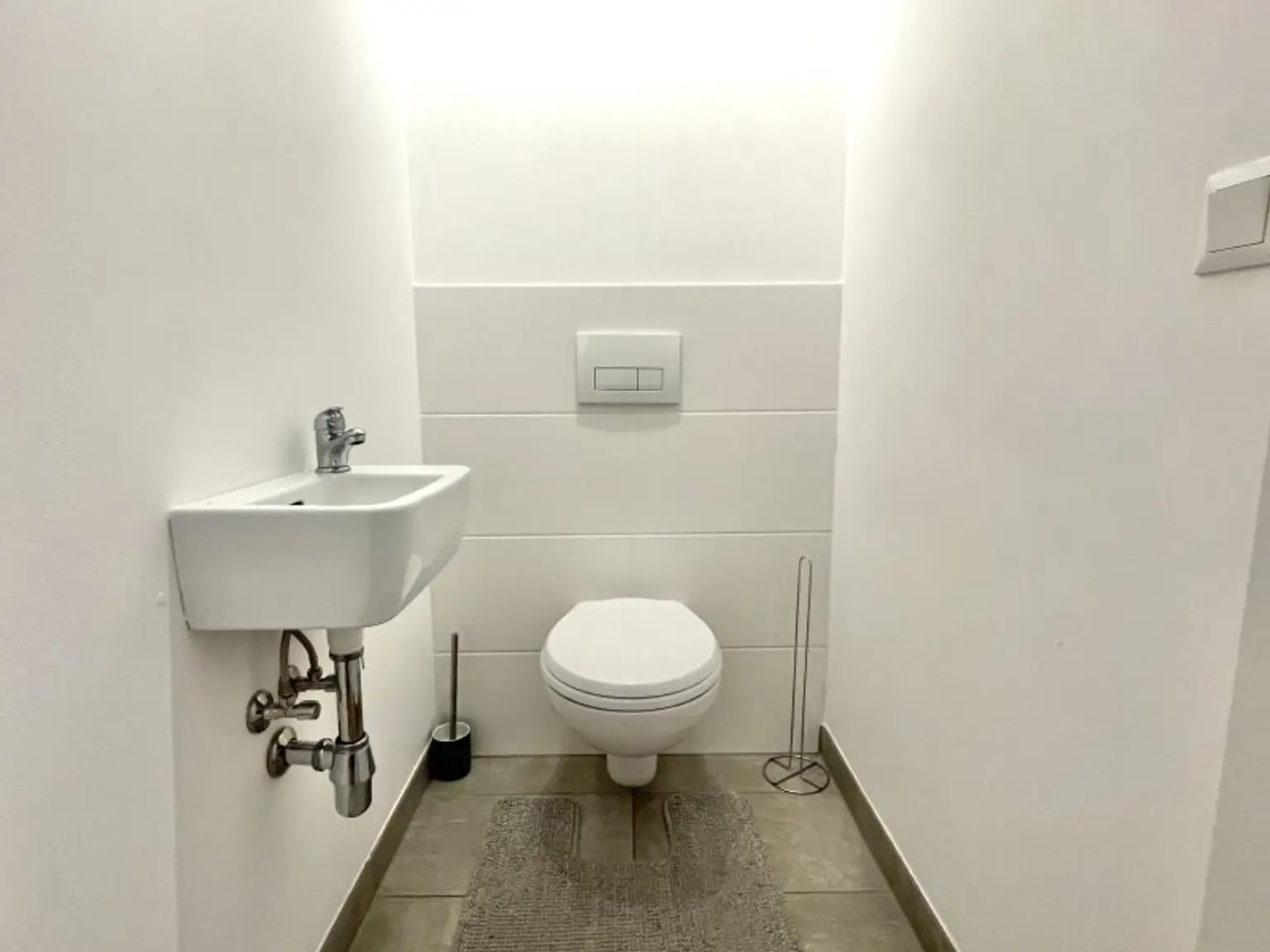 ***Vollmöblierte 2-Zimmer-Mietwohnung mit Balkon in 1220 Wien – Nähe Alte Donau & U1 Kagran***