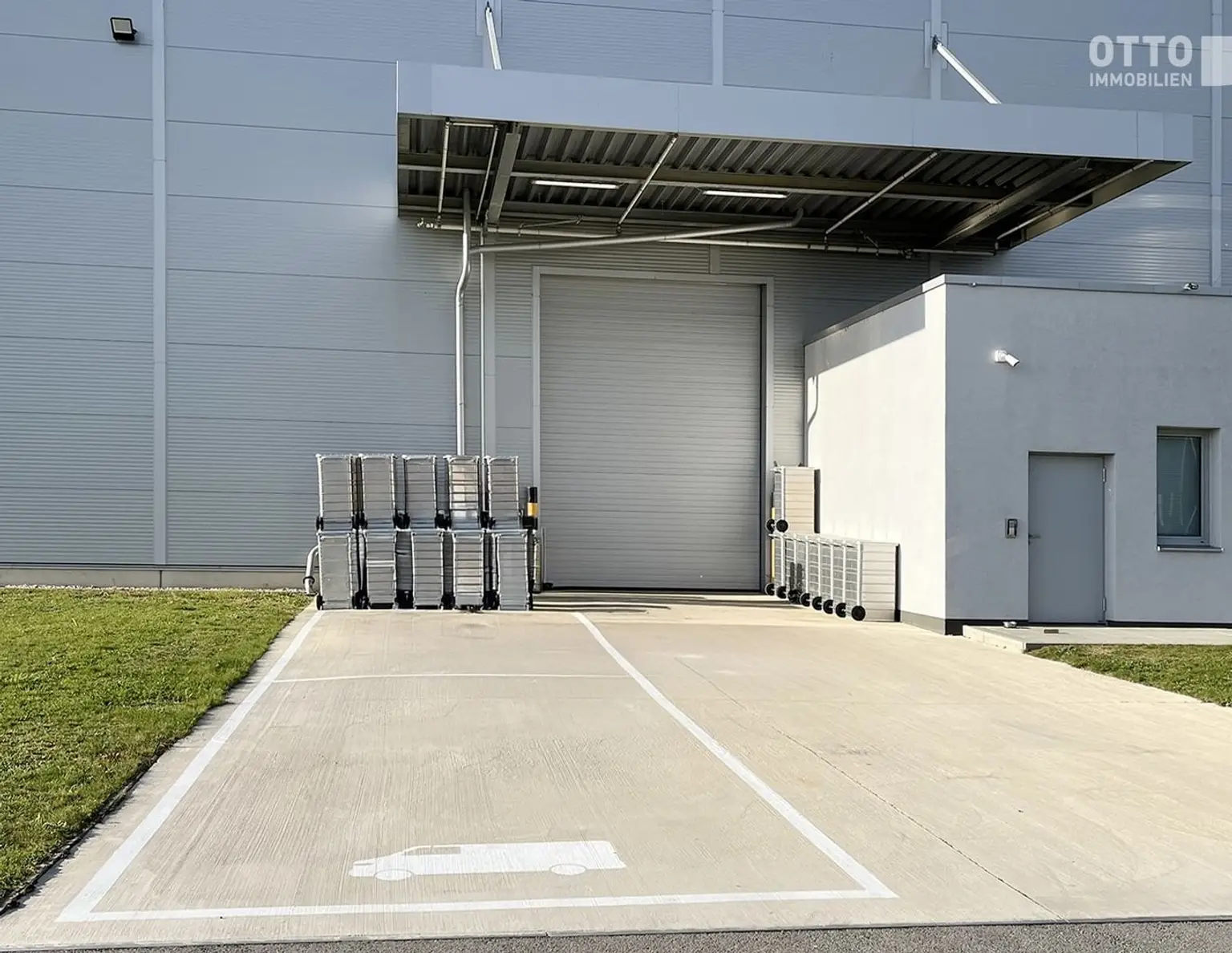 Moderne Lagerfläche ideal für ruhige Paletteneinlagerung