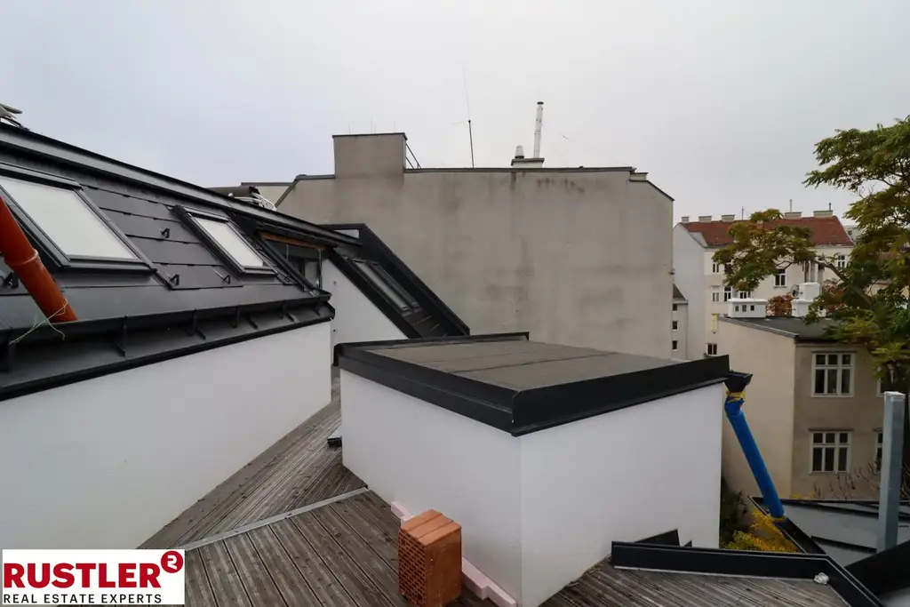 Altbaurenaissance mit Dachgeschossausbau- Nähe Kutschkermarkt