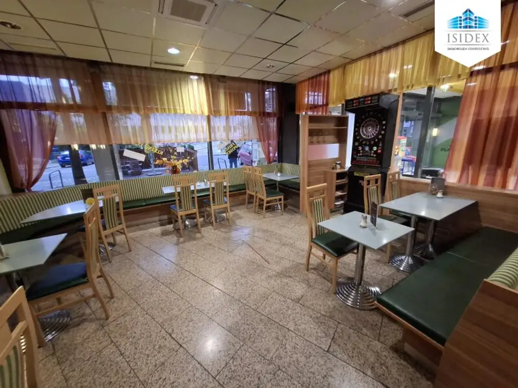 Gemütliches Cafe mitten im Geschehen!