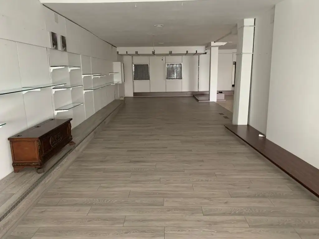 Großzügiges Wohnhaus inkl. Geschäftslokal/Büro im Zentrum von Mattersburg