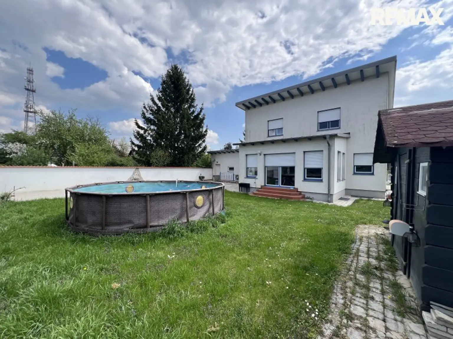 Großzügiges Einfamilienhaus mit Garten, Terrasse & Garage in Ebenfurth, 4 Zimmer, 195m²