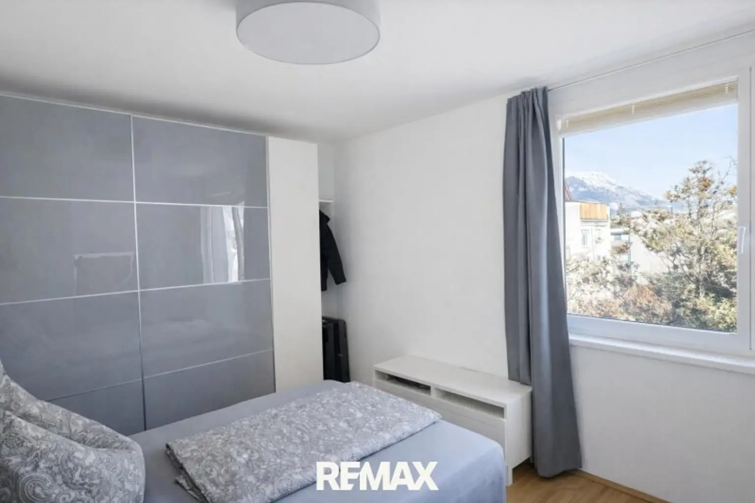 Wohnung - Zimmer OG Ansicht II