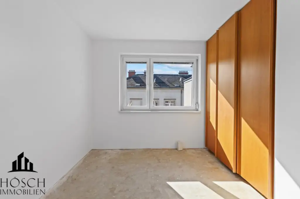Zwei-Zimmer-Wohnung mit toller Freifläche in attraktiver Lage