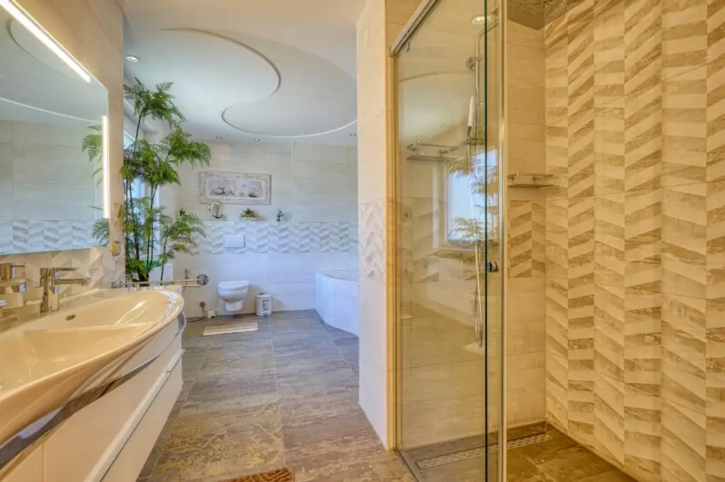 ++ EINE KLASSE FÜR SICH ++ Exklusive 9-Zimmer Villa mit Panoramablick über Wien