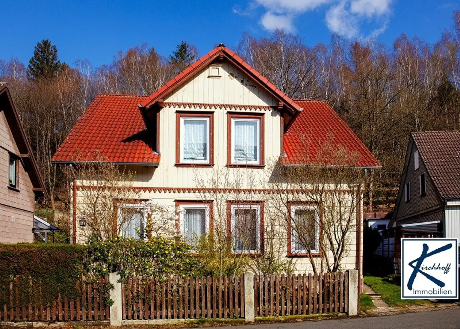 VERKAUFT:  Altbau. Die Vergangenheit zur Zukunft machen. Ein- bis Zweifamilienhaus in Oker zu verkaufen
