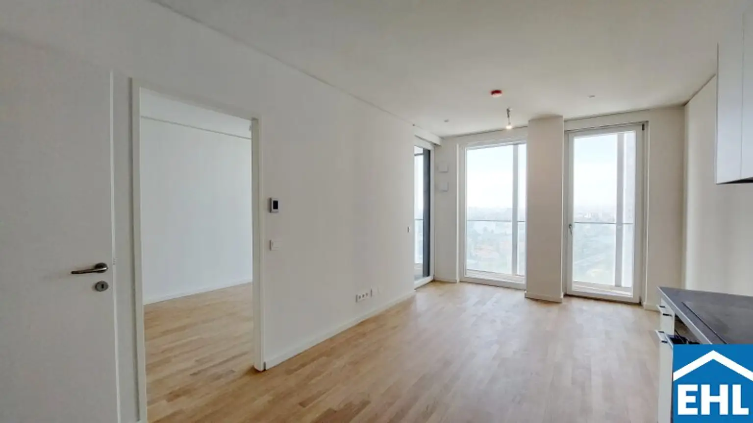 Erstbezug im VIENNA TWENTYTWO bei der U1 *Rooftop-Pool inklusive*