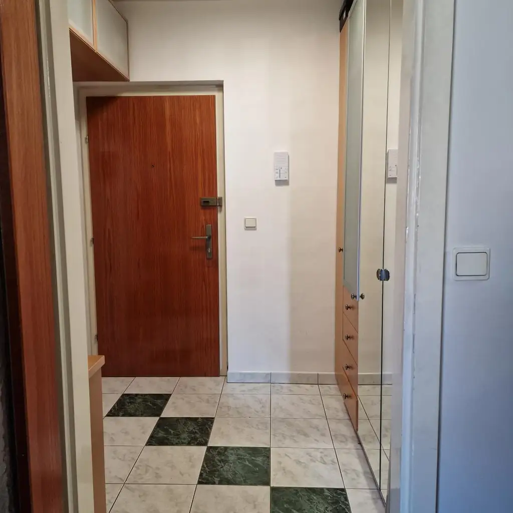 Ruhige und sonnige 4-Zimmer-Wohnung in zentraler Lage!