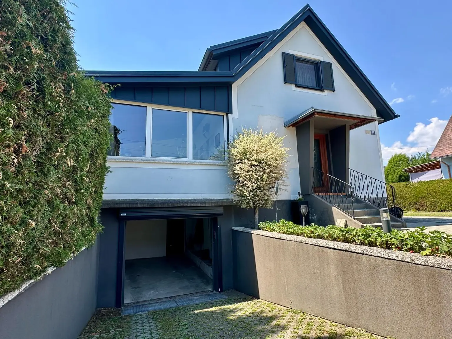 Haus mit Garage