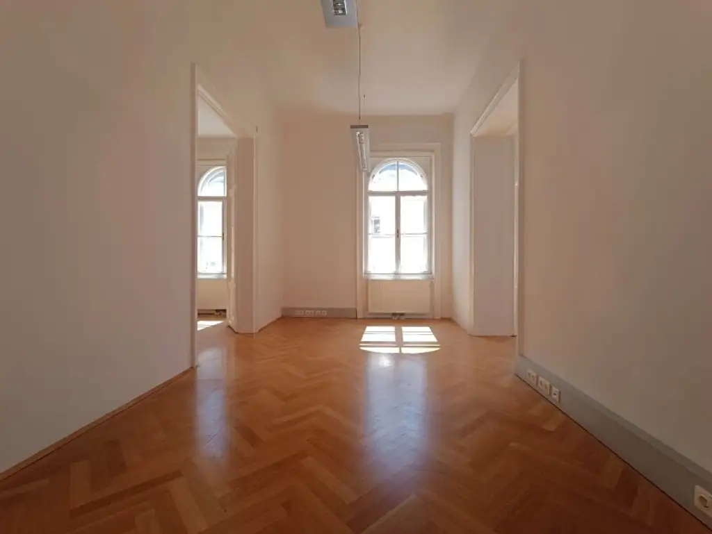 Büro oder Praxis in Bestlage gesucht? Großzügige 193 m² im 1. Bezirk! Jahrhundertwendehaus mit Fernwärme & Lift, Nähe U2 Schottenring!