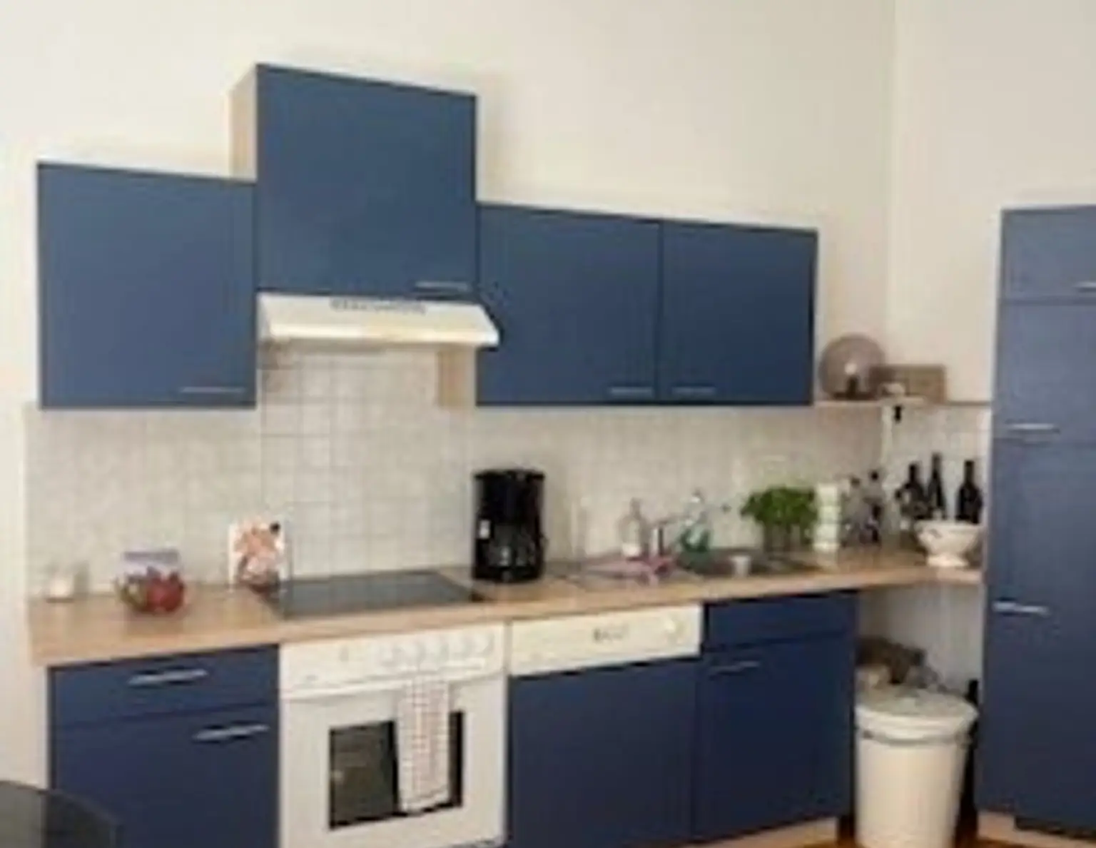 Stilvolles Wohnen: Altbauwohnung in Zentraler Lage, gepflegt und lichtdurchflutet- Ihr neues Zuhause wartet!