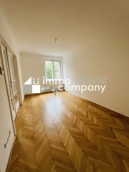 Neue schöne Wohnung mit herrlicher Aussicht! 8. Bezirk. U6 und U2!