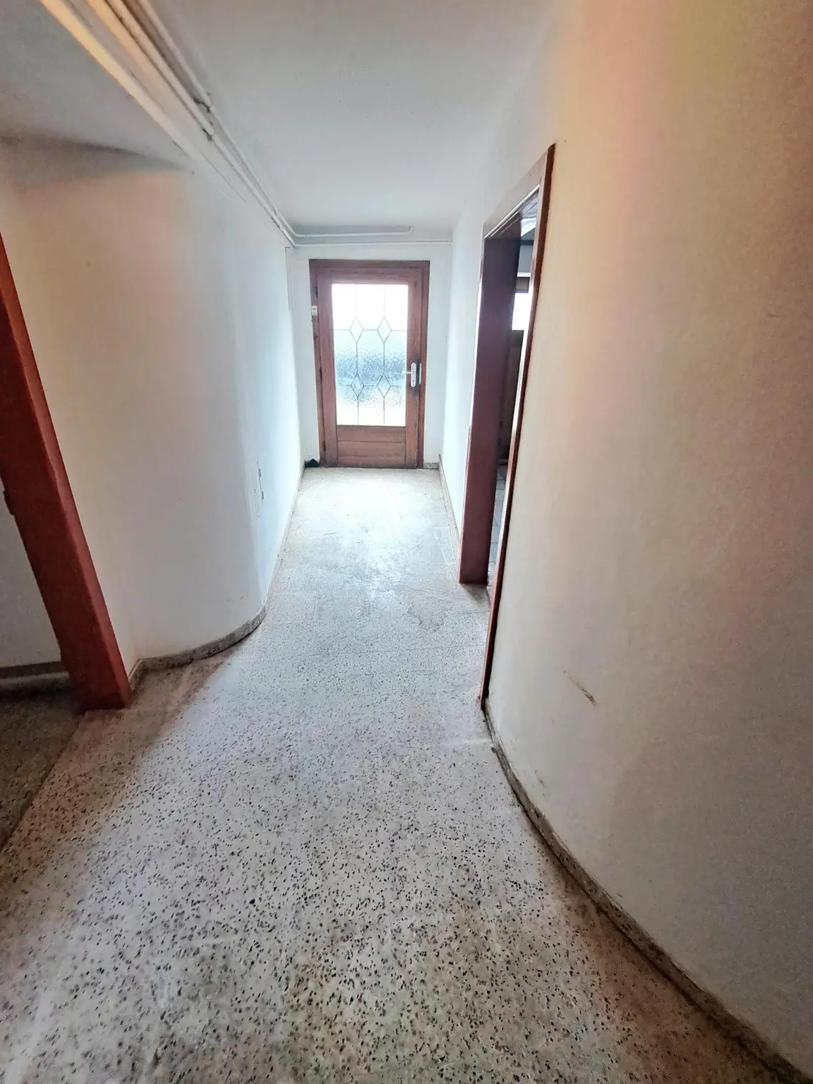 GESCHÄFTS- & WOHNHAUS