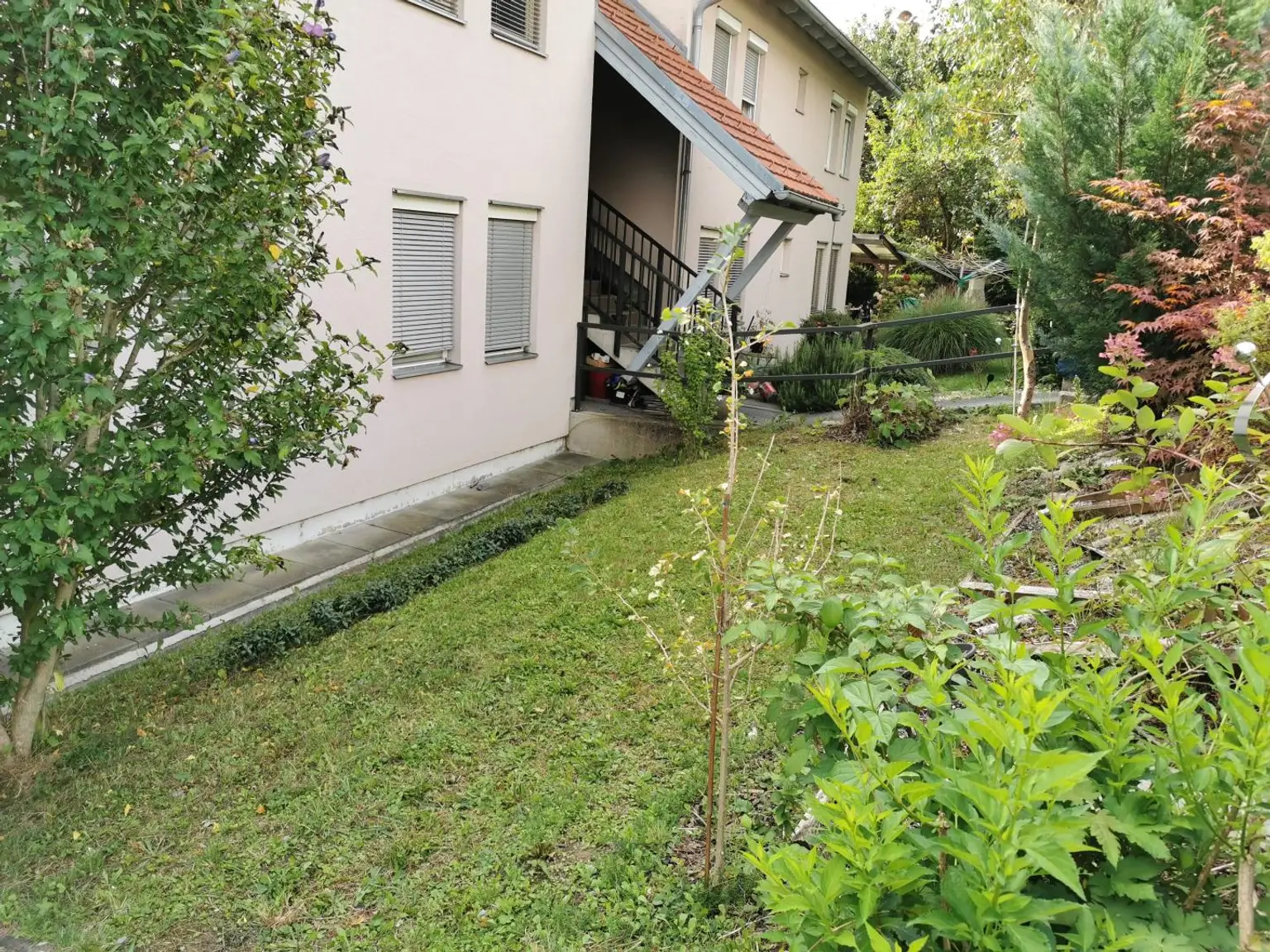 Charmante 2-Zimmer-Wohnung mit Balkon im Grünen