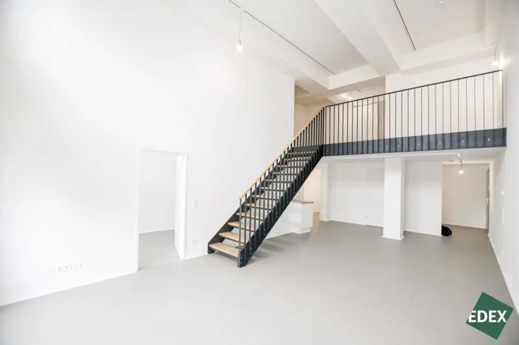 Erstbezug: Moderne Wohnung mit Galerie, Balkon und offener Raumgestaltung