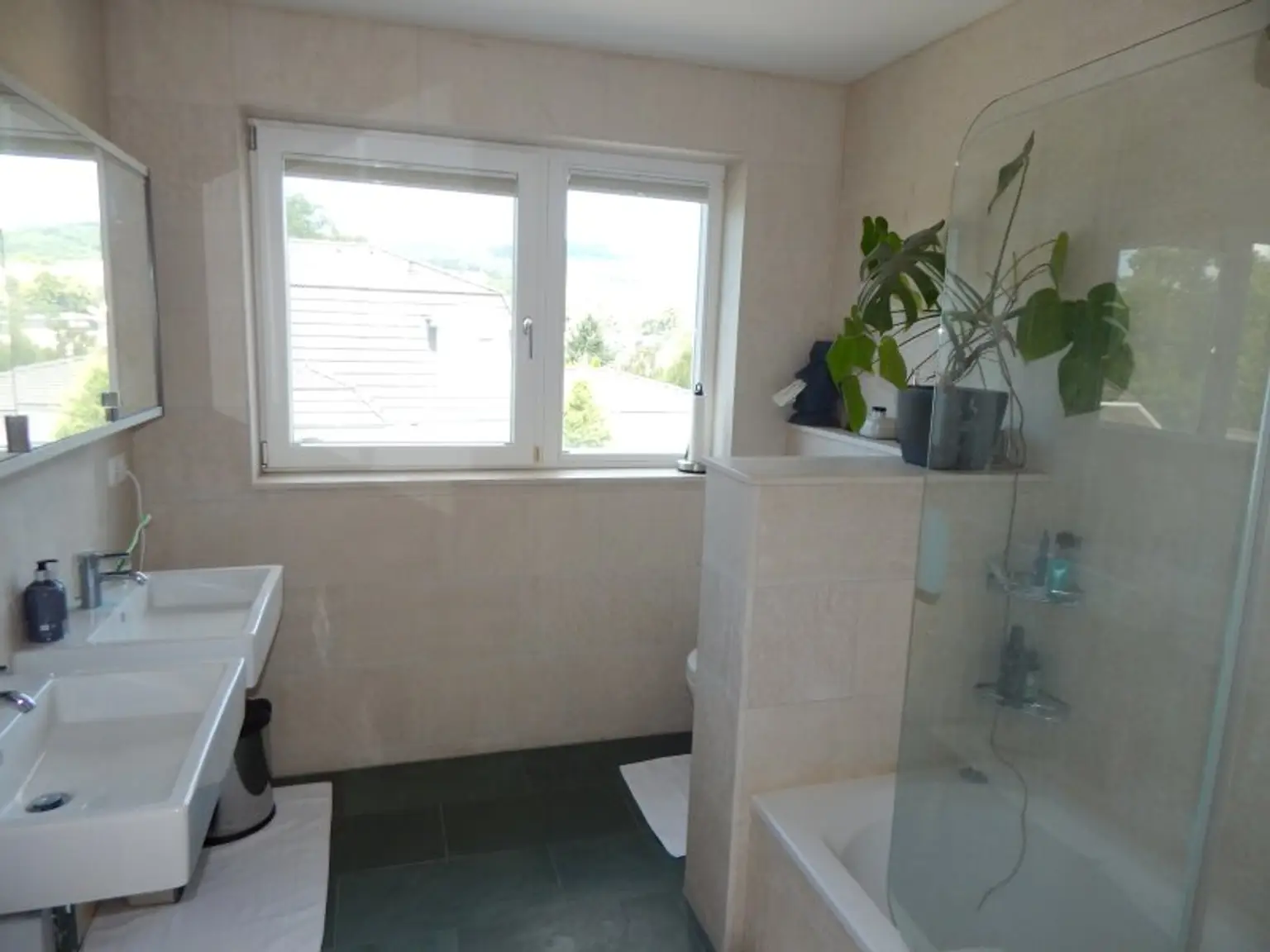 "Wohntraum" Villa mit Pool - Fernblick und direkten Zugang zum Wald