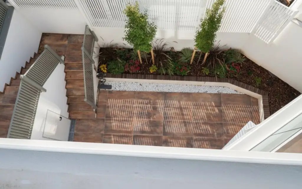 THE UNIQUE HILL SIDE RESIDENCES