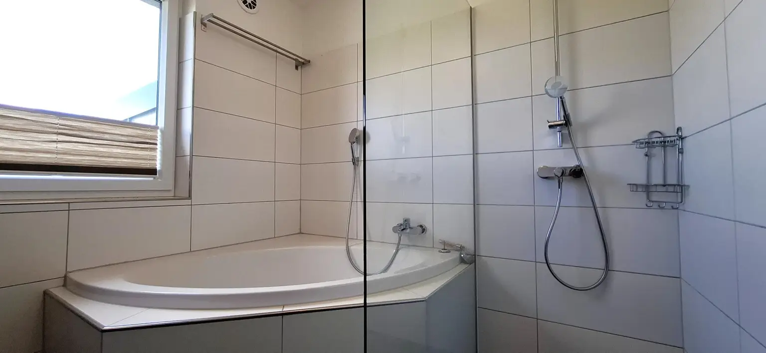 Neuwertige Familienwohnung mit Reihenhauscharakter