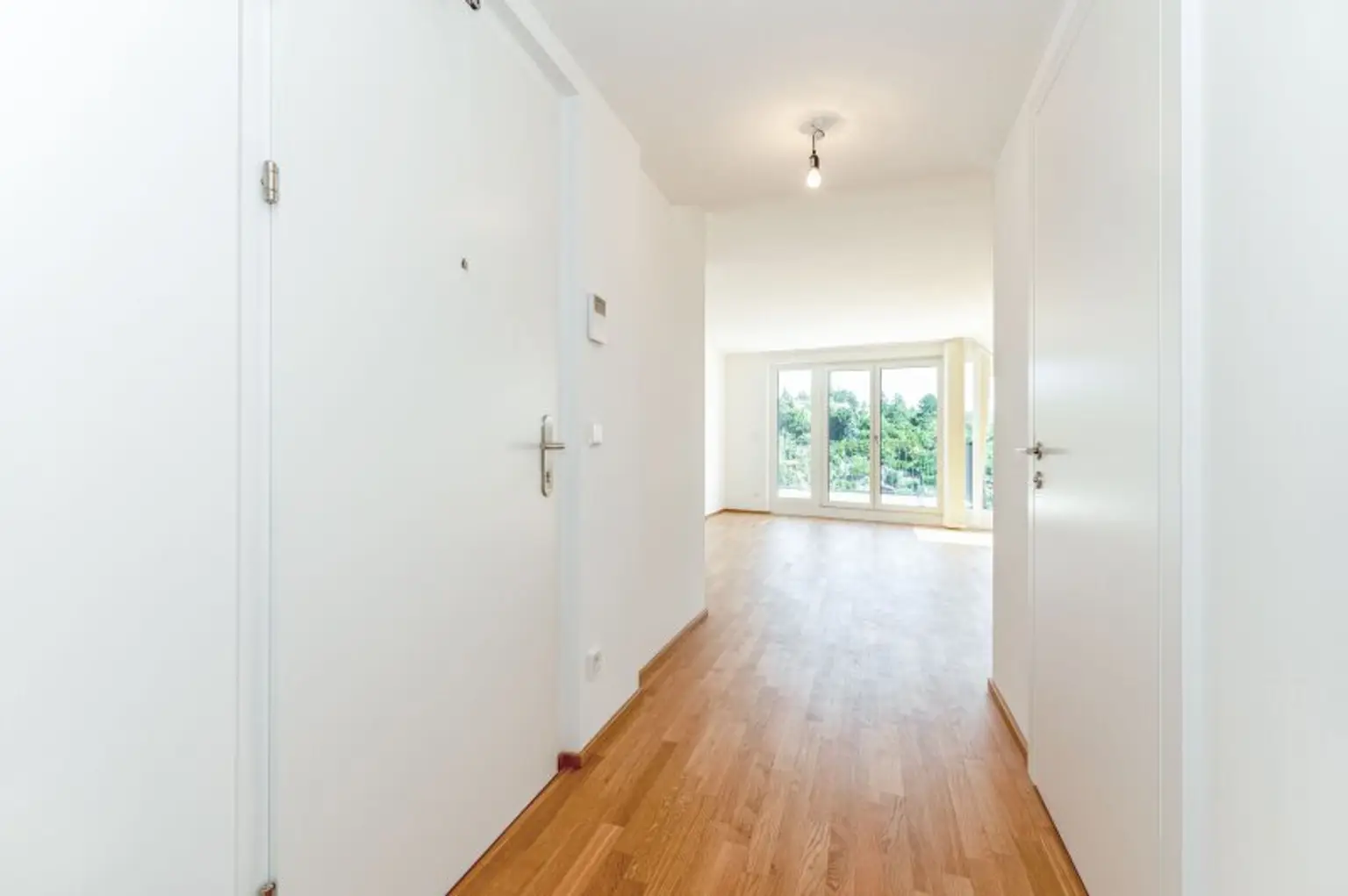 Erstbezug! Großzügige 3-Zimmer-Wohnung mit 2 Terrassen inkl. Stellplatz zu vermieten!