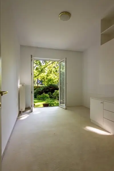 Familienheim mit Privatsphäre - Elegantes Wohnen in Harmonie mit der Natur