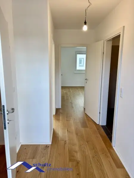SCHULTZ IMMOBILIEN  - Traumhafte 2-Zimmer Wohnung mit Balkon!