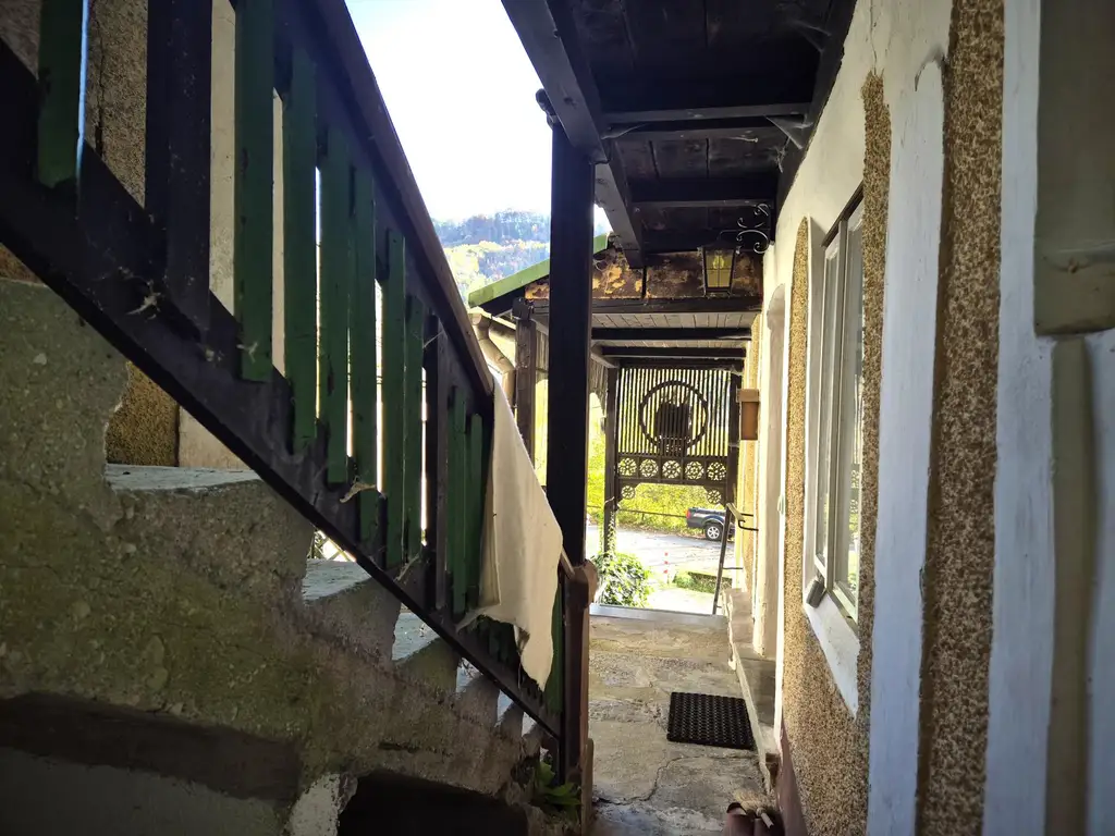 Ein Haus, das Geschichte atmet – und auf seinen neuen Besitzer wartet.