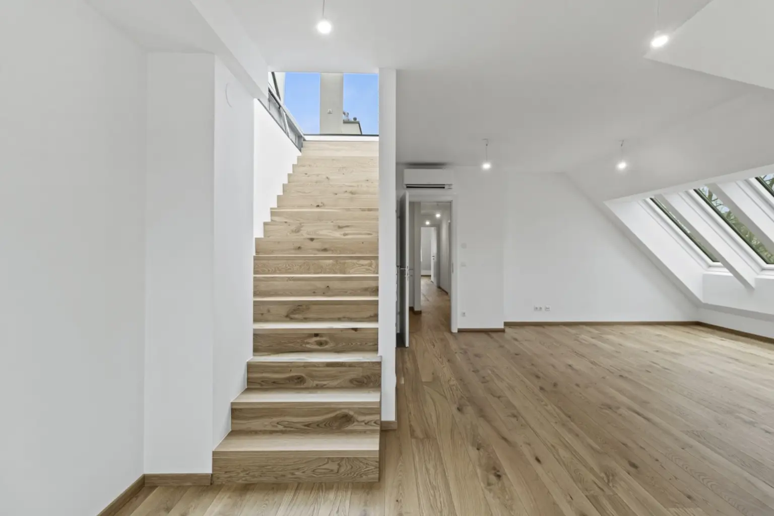 G | ++ NEU ++ STILVOLLE VIER Zimmer mit DACHTERRASSE + Küchengutschein | Prima Service Immobilien