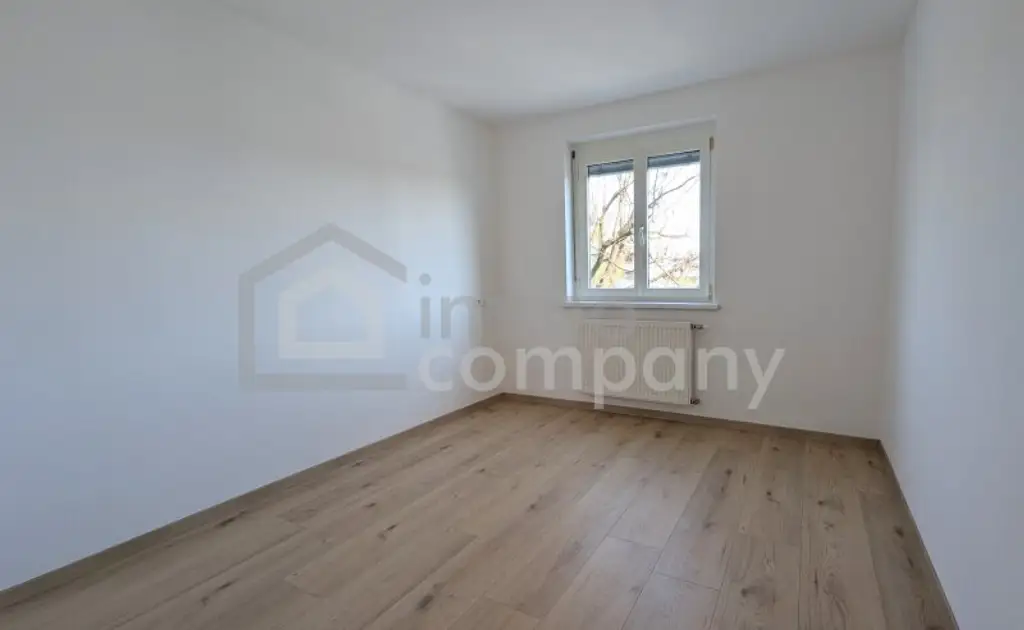 TOP INVESTITION in Lustenau - 3,5-Zimmer-Wohnung - inkl. neuer Küche und überdachten KFZ-Parkplatz