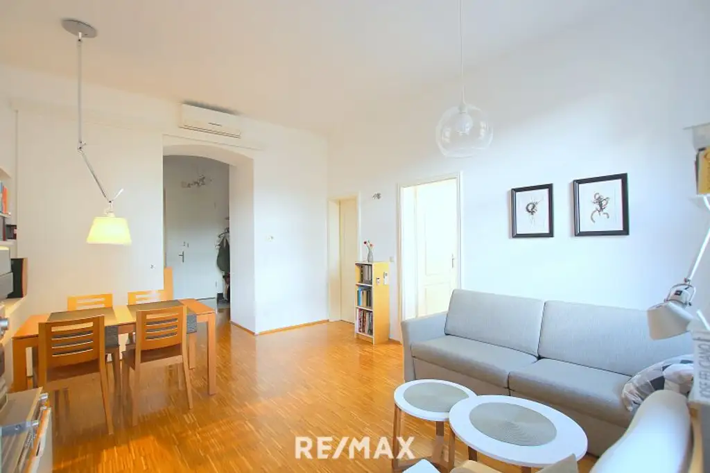 Wunderschöne Altbauwohnung - 2 Zimmer mit perfektem Grundriss, barrierefrei!