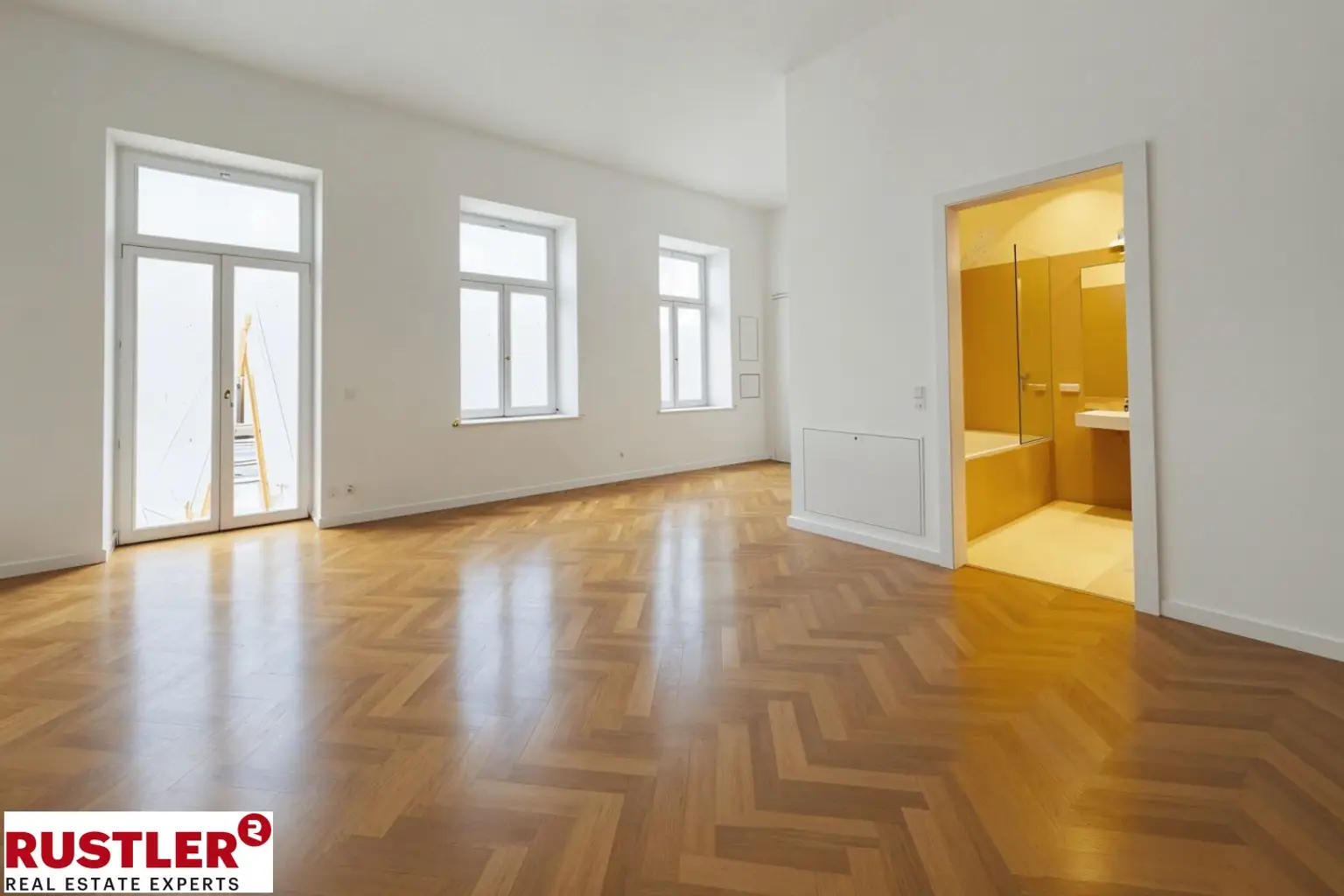 Stadtleben und Ruhe vereint: 2-Zimmer-Wohnung mit privater Innenhofterrasse