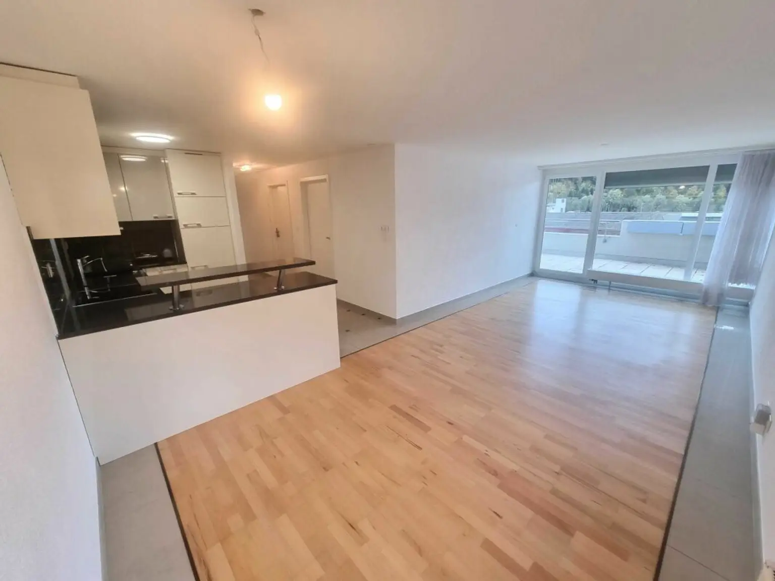 4 1/2 Zimmer Terrassen-Wohnung