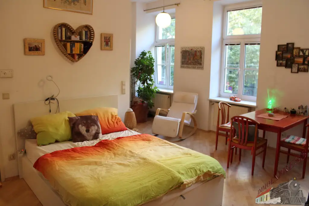 Zentrale 2-Zimmer-Eigentumswohnung mit Lift nahe U3 Kardinal-Nagl-Platz – ideale Stadtlage mit perfekter Anbindung