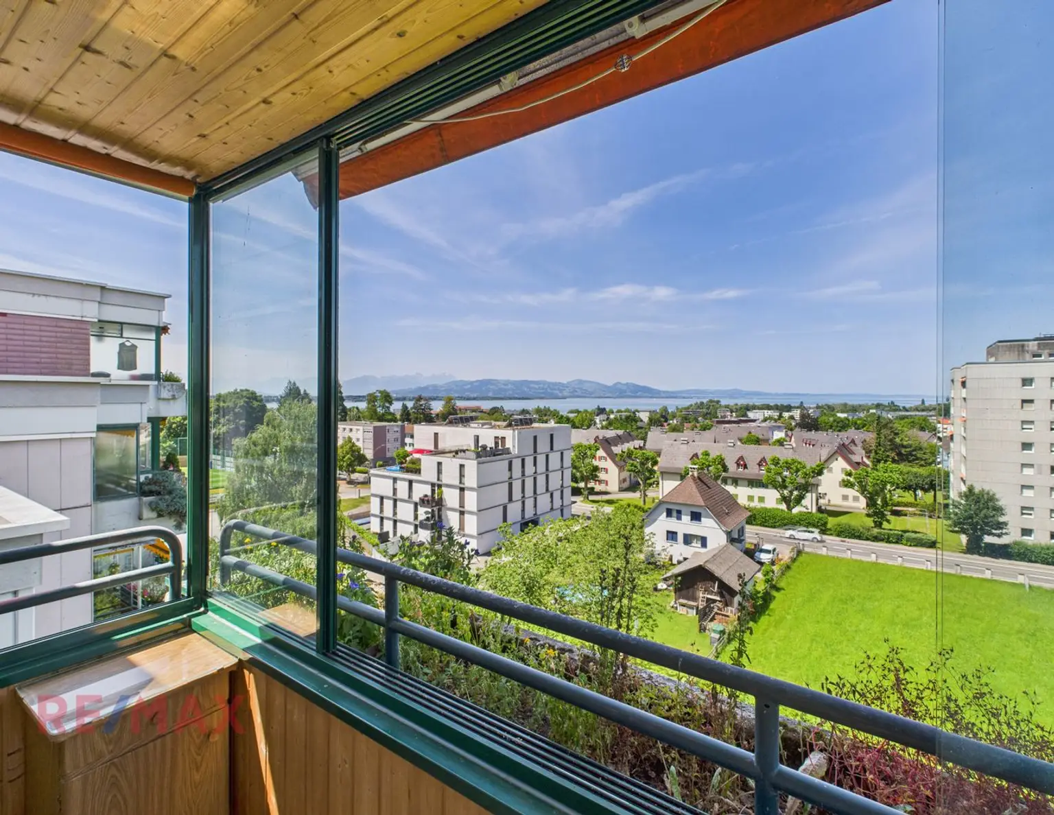 Investoren aufgepasst: 2-Zimmer Dachgeschosswohnung mit Seeblick in Lochau!