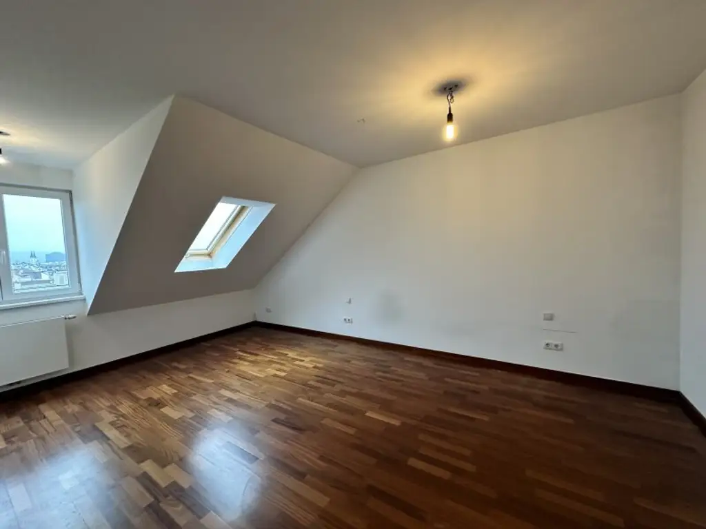 Maisonette mit 3 Zimmer + Galerie und Dachterrasse in 1070 Wien