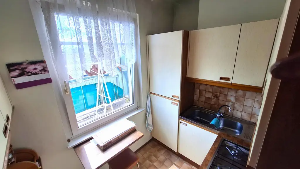 Zentrumsnahe sonnige Dachgeschosswohnung  mit Eckterrasse in Schwechat.