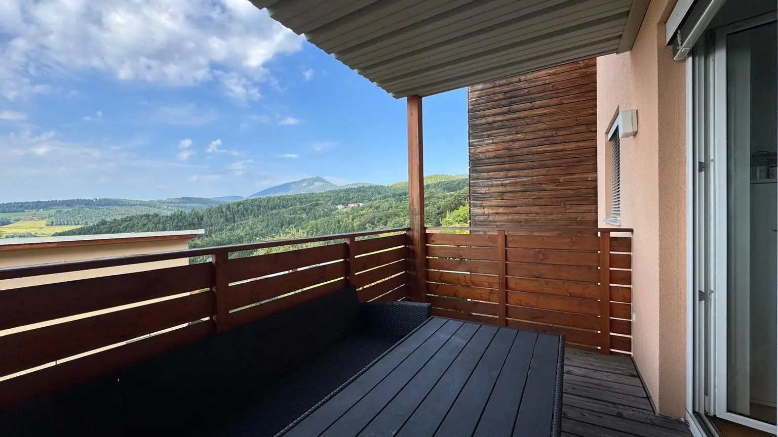Helle 2-Zimmer-Wohnung mit Balkon in ruhiger, sonniger Lage in Gutenberg