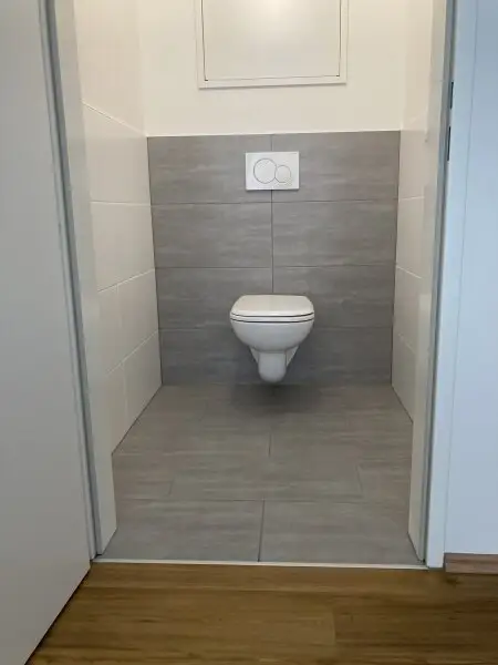 Sehr schöne , neue Mietwohnung, teilmöbliert