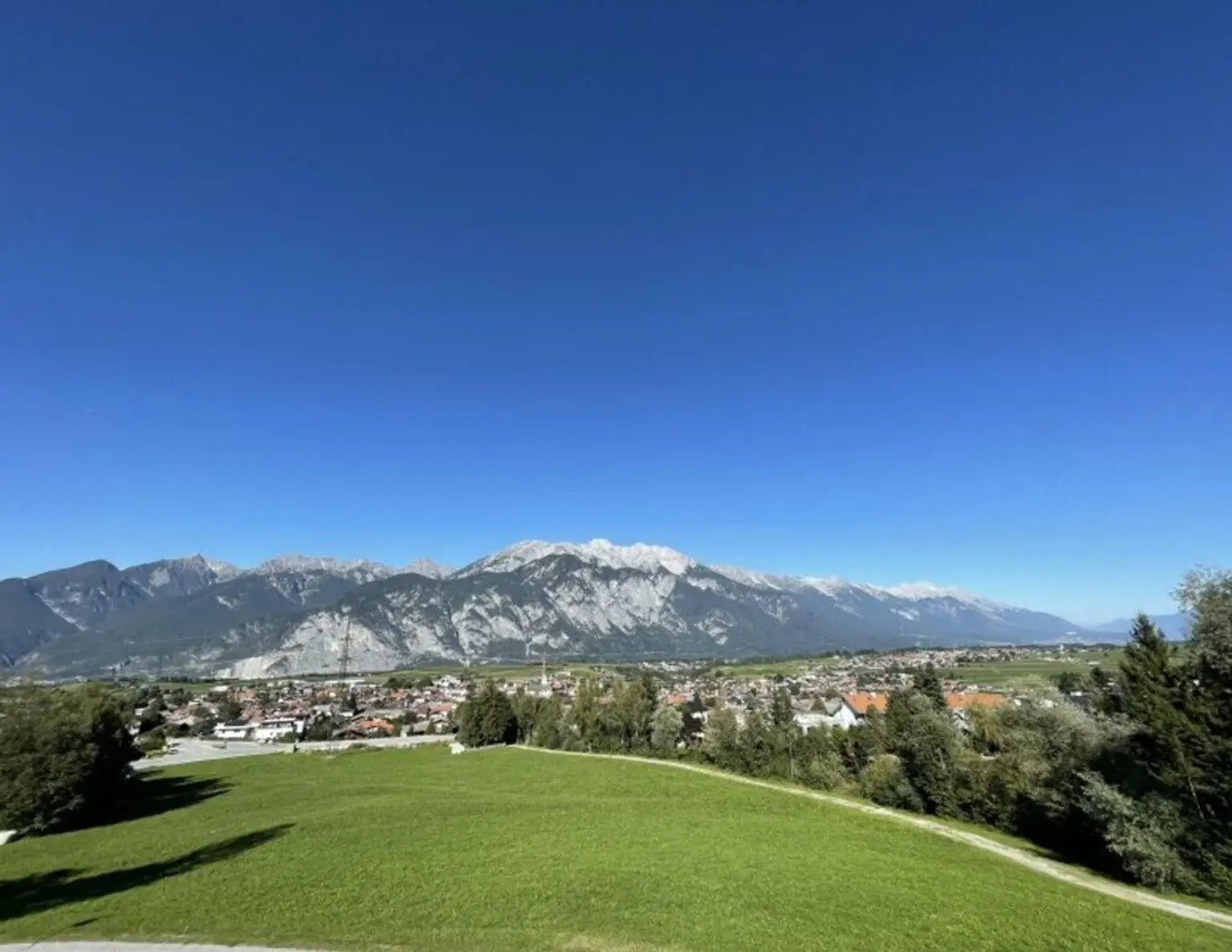Luxuriöses Wohnen in Tirol - Erstbezug mit Garten, Terrasse und Bergblick