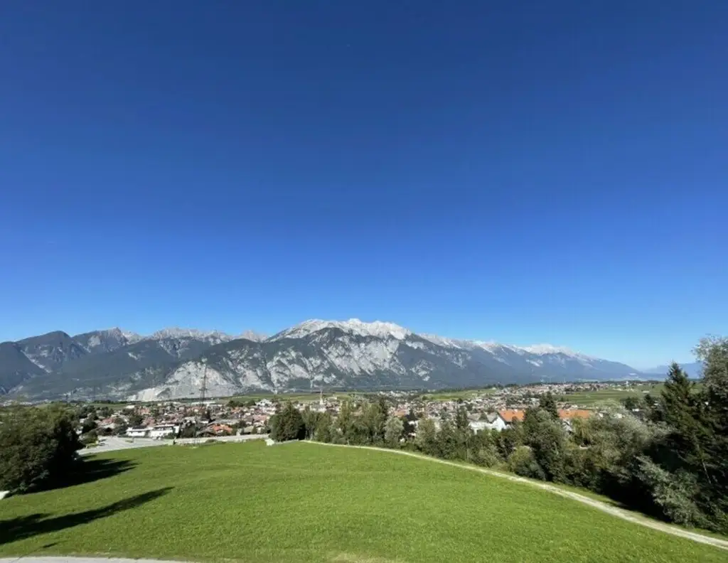 Luxuriöses Wohnen in Tirol - Erstbezug mit Garten, Terrasse und Bergblick