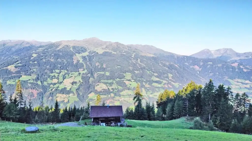 MIETE: ACHTUNG! Tiroler Almhütte mit FREIZEITWOHNSITZ auf 1700m