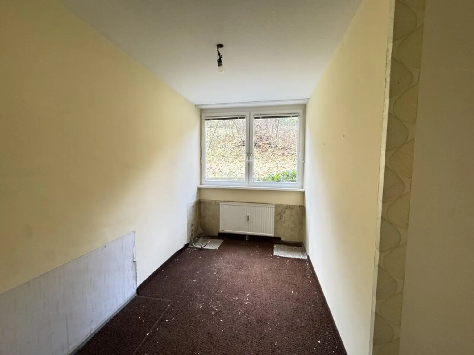 Charmanter Familienhit mit Loggia & viel Potenzial in absoluter Ruhelage von Klosterneuburg