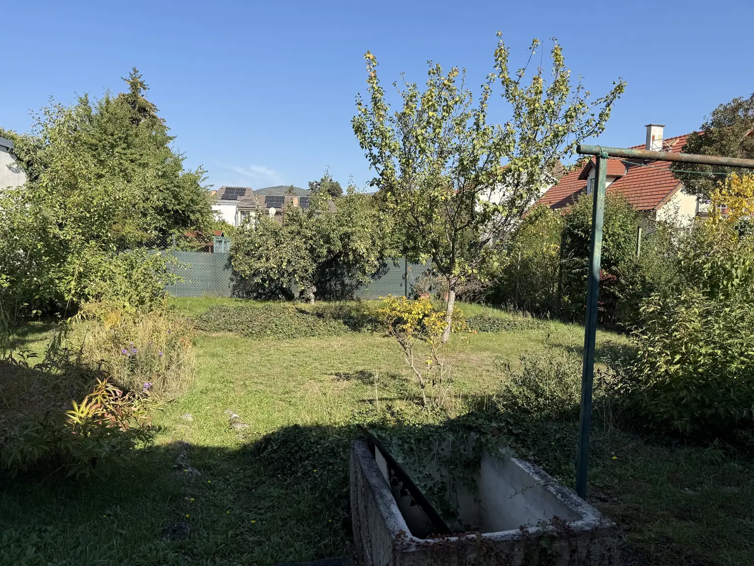 Altbestand, Baugrundstück 635m2, 50% bebaubar, bis 6 Wohneinheiten