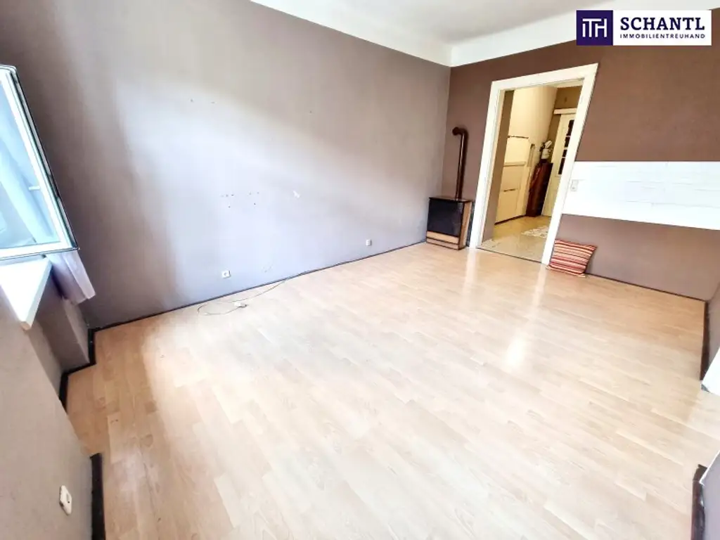 Ein kleiner Altbau mit großem Zukunftsplan! Sanierungsbedürftige Altbauwohnung mit toller Raumaufteilung + Traumhaft schönes Haus + Perfekte Infrastruktur und Anbindung! Jetzt zugreifen!
