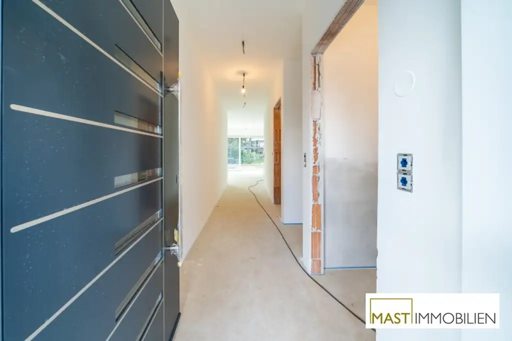 5-Zimmer Reihenhaus in Strasshof in Zentrumslage – Wohnen im Grünen bei Wien!
