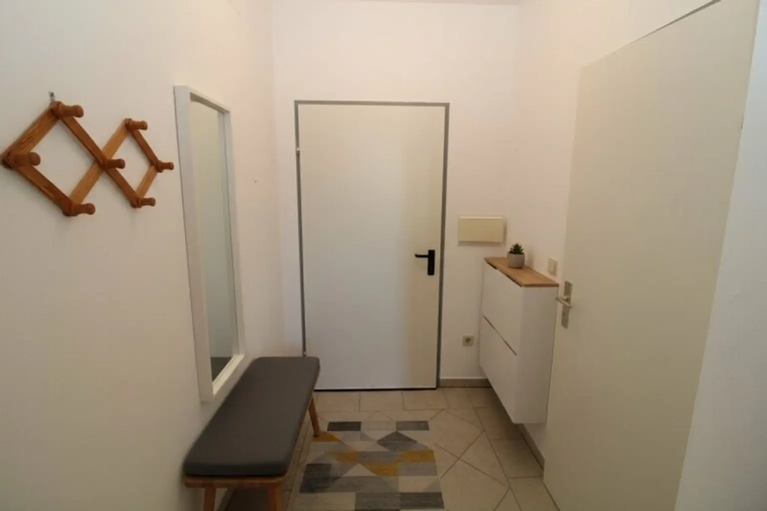 CHARMANTE SINGLEWOHNUNG in S-BAHNNÄHE