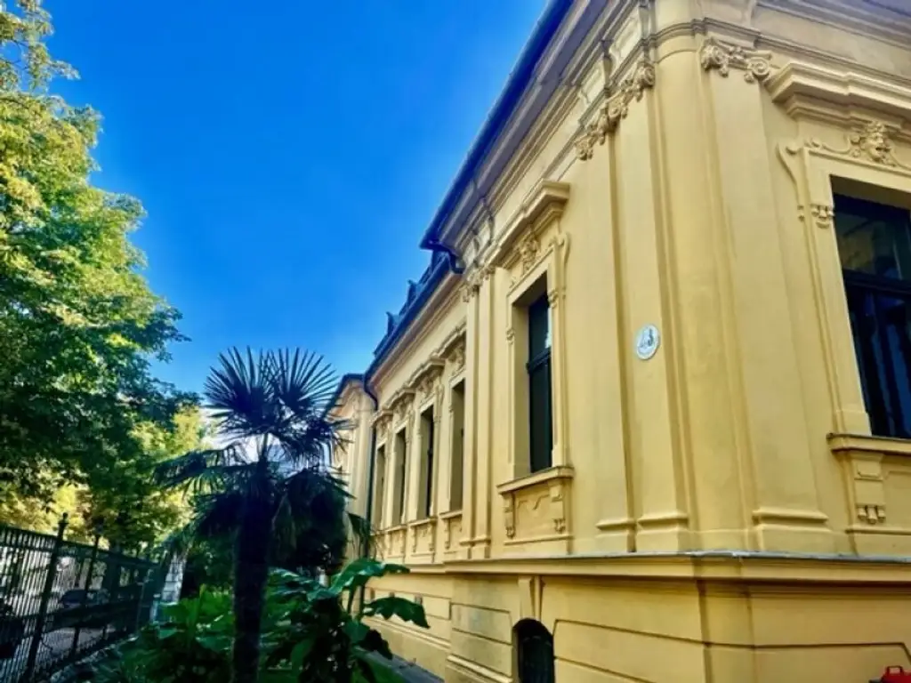 Majestätische VILLA mit 2 separaten WOHNEINHEITEN, Zusatz-Gebäude-ANLEGERWOHNUNG und herrlichen GARTEN-Grünruhe-OASE - absolutes Unikat - BADEN!