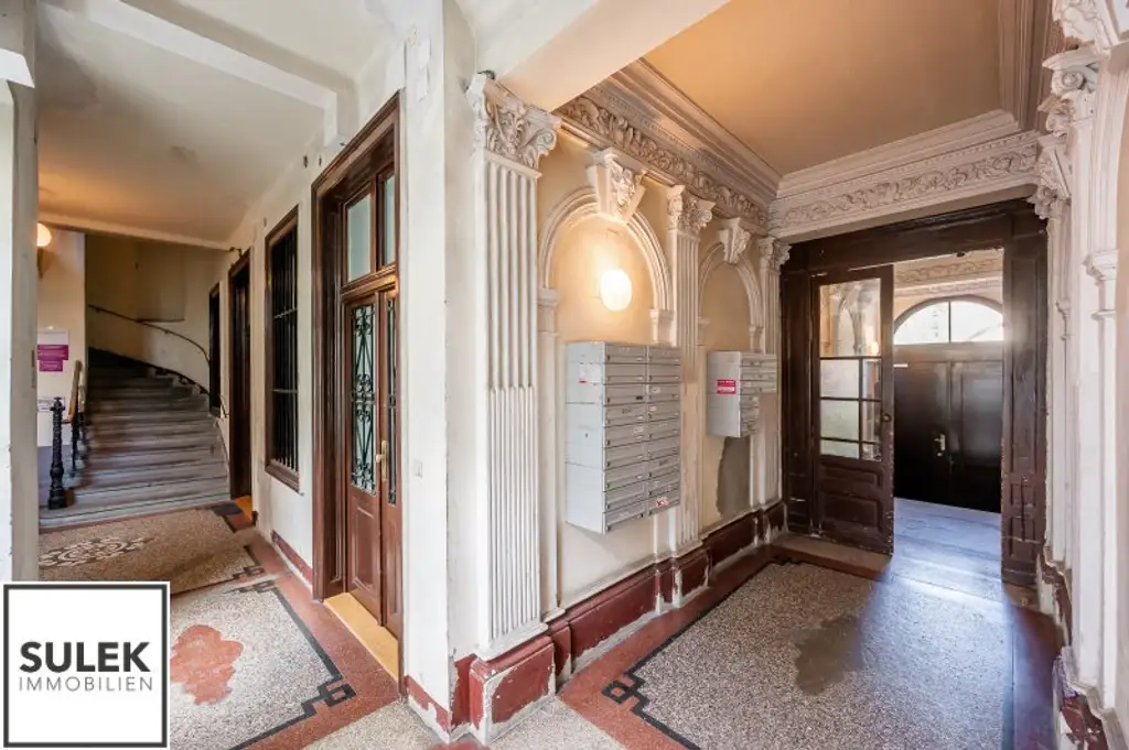 3 Zimmer-Dachgeschosswohnung mit Terrasse am Währinger Gürtel, nahe U6!