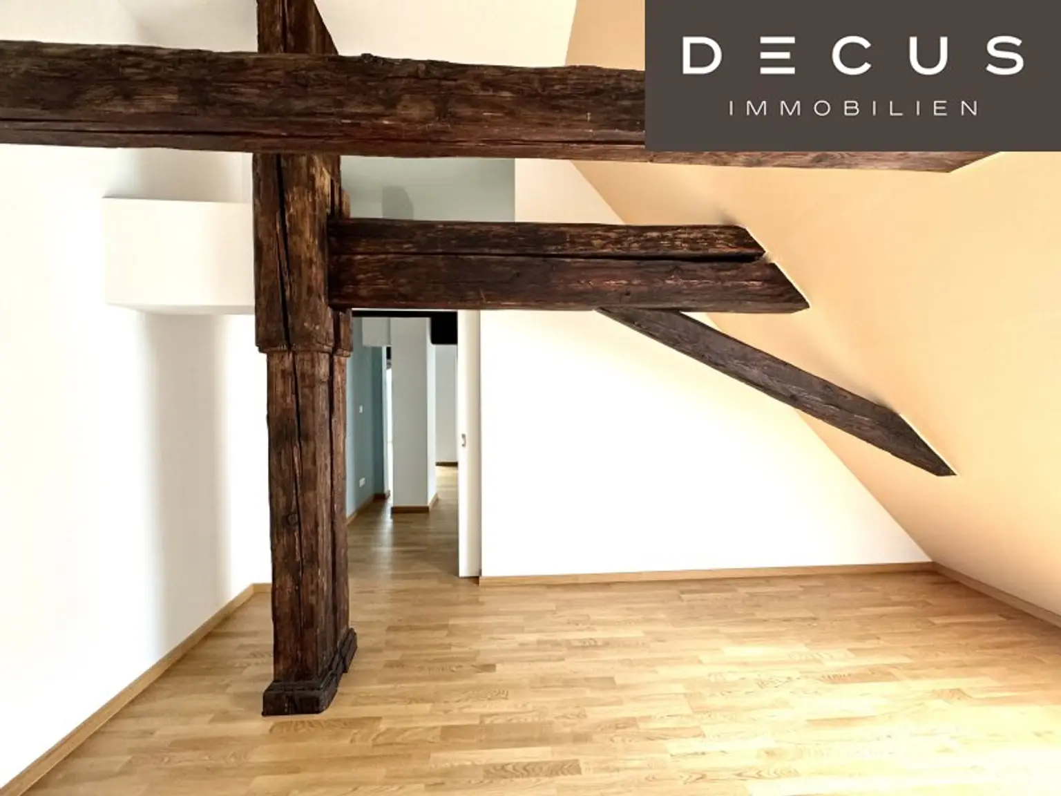 | STILVOLLE & EXKLUSIVE DACHGESCHOSSWOHNUNG IM HERZEN VON GRAZ | 2 ZIMMER-MAISONETTE | TOP LAGE