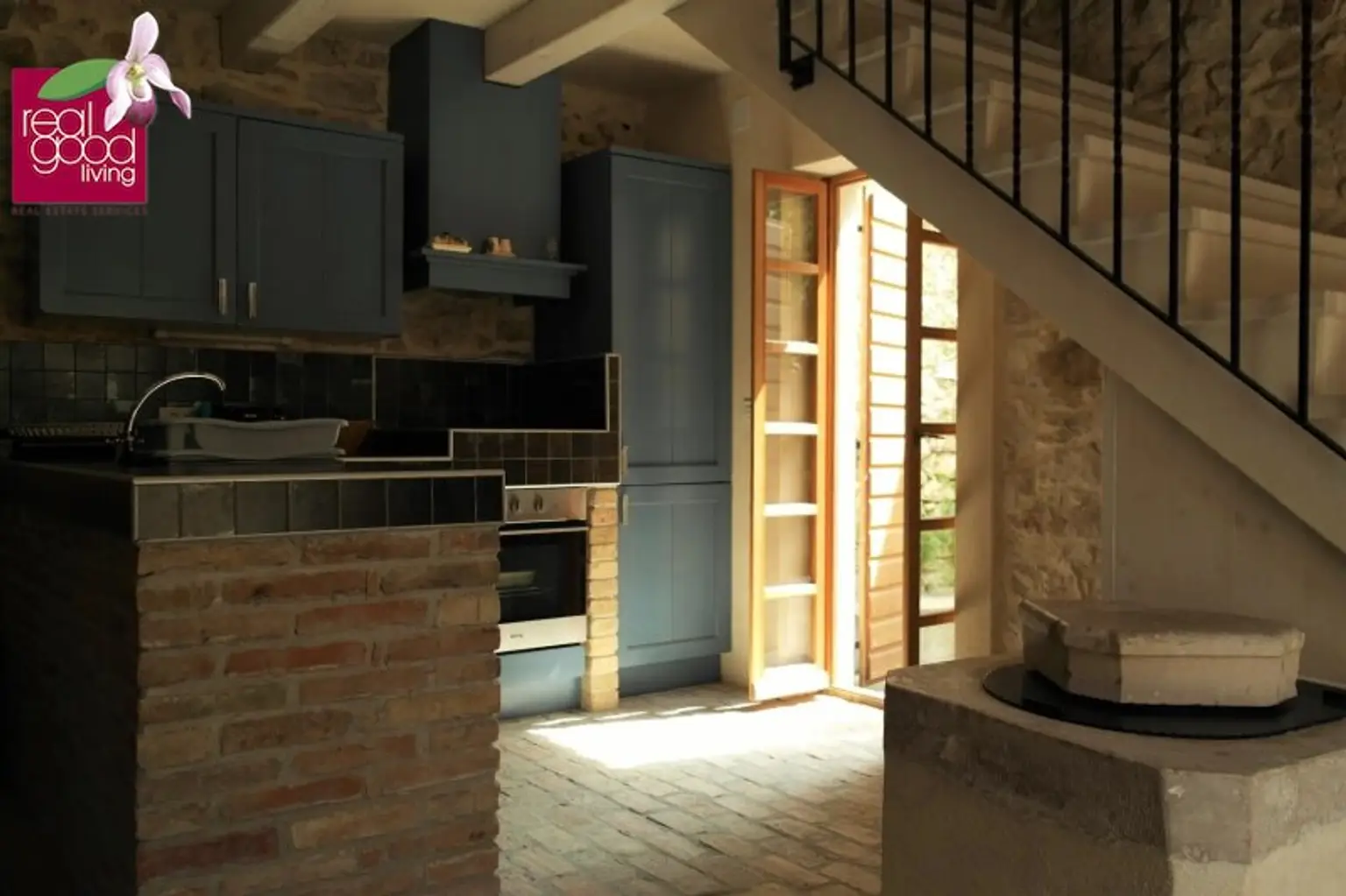 Respiro Mediterraneo Dinka – Authentische Steinvilla mit Kamin